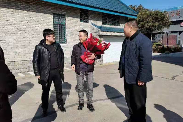 喜迎新春，南莫鎮(zhèn)領(lǐng)導(dǎo)到我公司慰問走訪